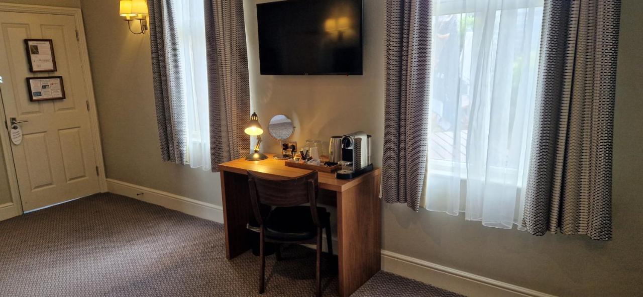 The Cross-Keys Hotel Knutsford Extérieur photo