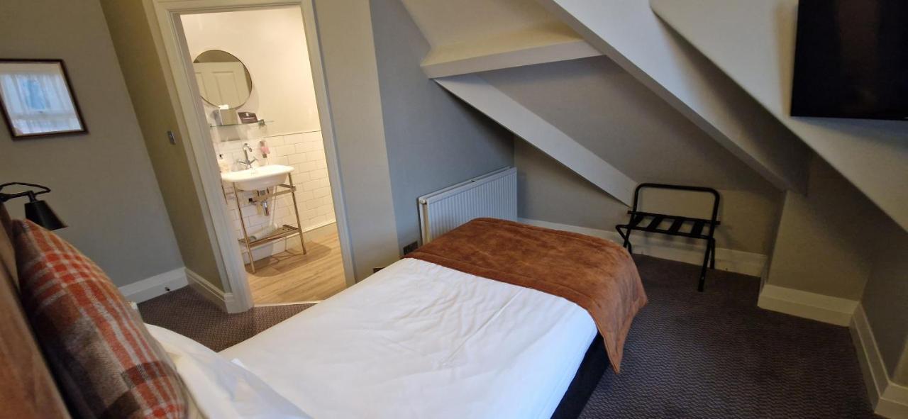 The Cross-Keys Hotel Knutsford Extérieur photo